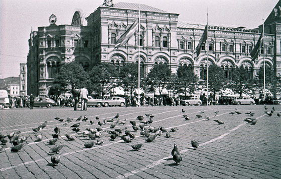 57-M06-0020-Roter Platz-Tauben & Kaufhaus GUM-560 57-M06-0020-Roter Platz-Tauben & Kaufhaus GUM-560