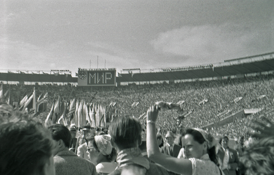 57-M08-0013-Stadion-1-1-560