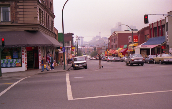 Canada (1986)-283-Vancouver-Chinatown mit Hase-1-560