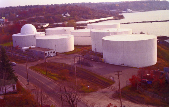 Canada (1986)-442-Parry Sound - Ölbottiche 560 Canada (1986)-442-Parry Sound - Ölbottiche 560