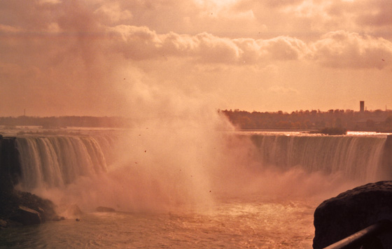 Canada (1986)-555-Niagara Falls-Hauptwasserfall 560 Canada (1986)-555-Niagara Falls-Hauptwasserfall 560