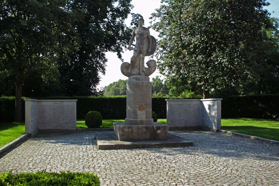 DSCI0195-Hohenstauf-1-560 DSCI0195-Hohenstauf-1-560