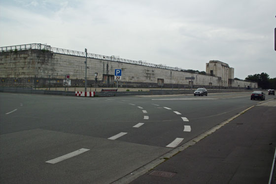 DSCI0248-Zeppelinfeld von hinten-560 DSCI0248-Zeppelinfeld von hinten-560