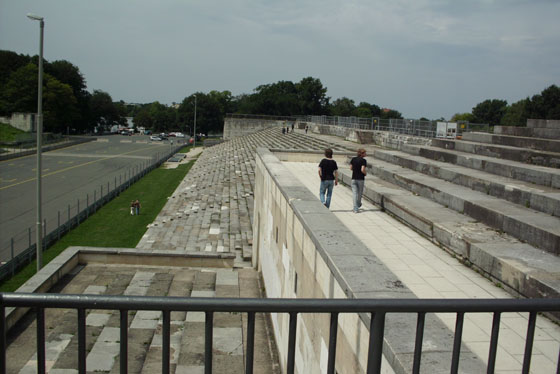 DSCI0259-Zeppelinfeld-3-560 DSCI0259-Zeppelinfeld-3-560