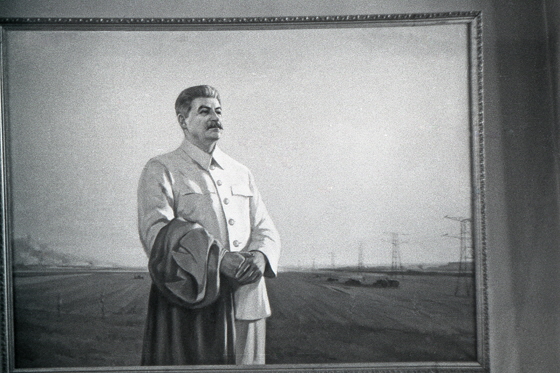 57-M05-0008-Stalin + Mähdrescher-x-560 57-M05-0008-Stalin + Mähdrescher-x-560