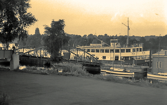60-01-0047-Fähr-Anlegestelle Finkenwerder-Silver projects-560 60-01-0047-Fähr-Anlegestelle Finkenwerder-Silver projects-560