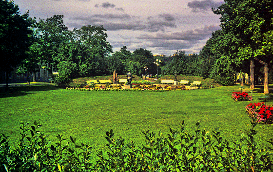 81-03-0019-Hudiksvall-Park, telezoom, Innenaufnahme, inpaint-560 81-03-0019-Hudiksvall-Park, telezoom, Innenaufnahme, inpaint-560