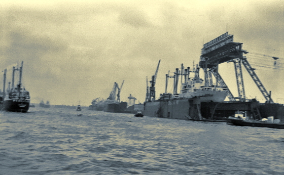 Hamburg 1960 - 004-Elbe mit Stülckenwerft-Silver projects-560 Hamburg 1960 - 004-Elbe mit Stülckenwerft-Silver projects-560