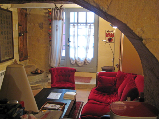 IMG_9377-Wohnzimmer mit Tür nach draußen-560 IMG_9377-Wohnzimmer mit Tür nach draußen-560