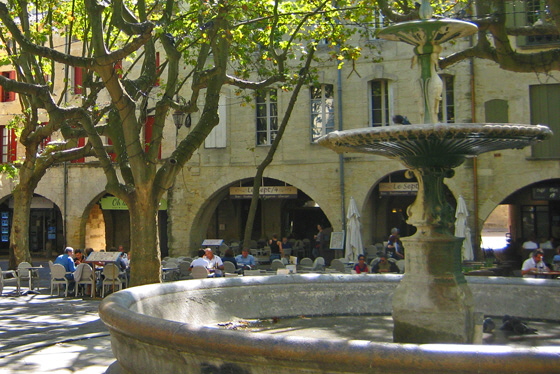 IMG_9408-Brunnen mit Sept-4-560 IMG_9408-Brunnen mit Sept-4-560