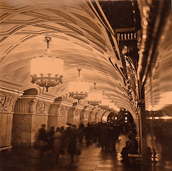 Moskau Metro-retoucher-1-560 Moskau Metro-retoucher-1-560