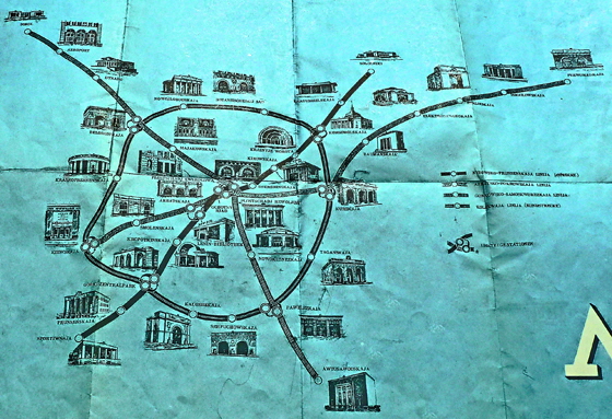 P1010317-Plan der Metro-Stationen-2-560 P1010317-Plan der Metro-Stationen-2-560