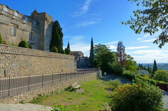 P1050146-Schloss + Landschaft-560 P1050146-Schloss + Landschaft-560