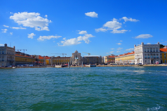 Praça_do_Comércio,_Lisboa_(42745576901)-560 Praça_do_Comércio,_Lisboa_(42745576901)-560
