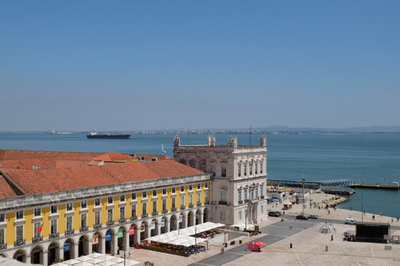 Praça_do_Comércio_(43980719484)-560 Praça_do_Comércio_(43980719484)-560