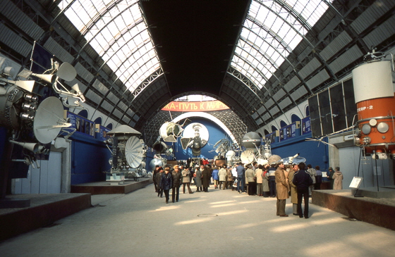 Space_Pavilion,_Moscow_(32049439925)-560 Space_Pavilion,_Moscow_(32049439925)-560